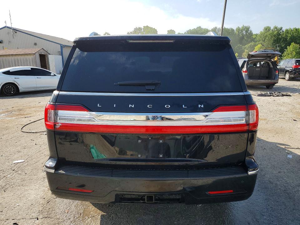 Photo 6 from auction – 2018 LINCOLN NAVIGATOR with VIN 5LMJJ3LT0JEL14219