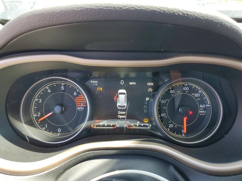 Photo 9 from auction – 2017 JEEP CHEROKEE with VIN 1C4PJMDB6HW512045