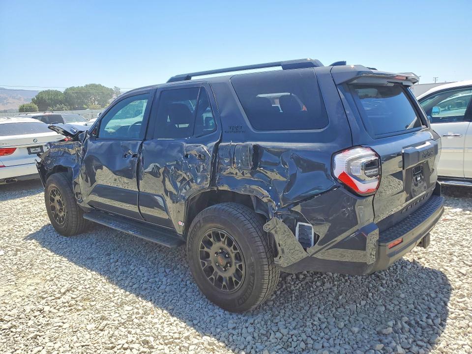 Photo 2 from auction – 2026 TOYOTA 4RUNNER with VIN JTEVB5BRXT5044583