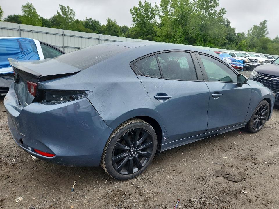 Photo 3 from auction – 2023 MAZDA 3 with VIN 3MZBPBCMXPM369743