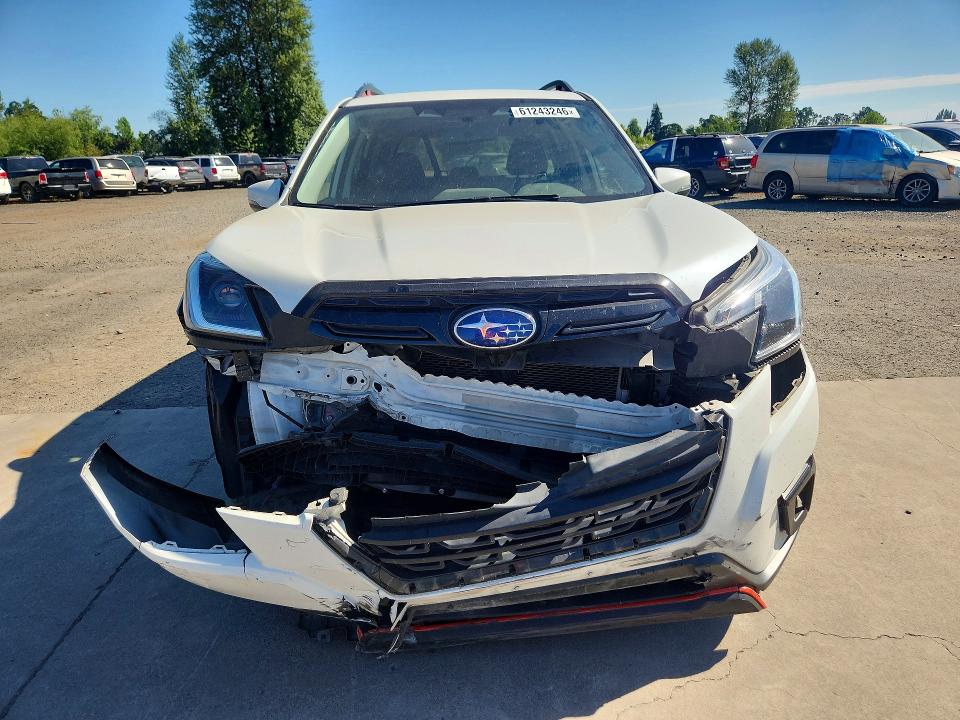 Photo 5 from auction – 2024 SUBARU FORESTER with VIN JF2SKAGC5RH471909