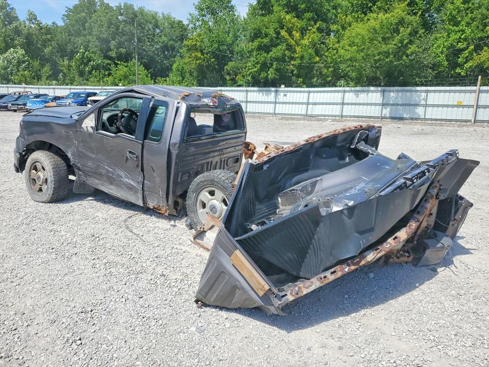Photo 2 from auction – 2006 FORD F150 with VIN 1FTRF04W46KB37069
