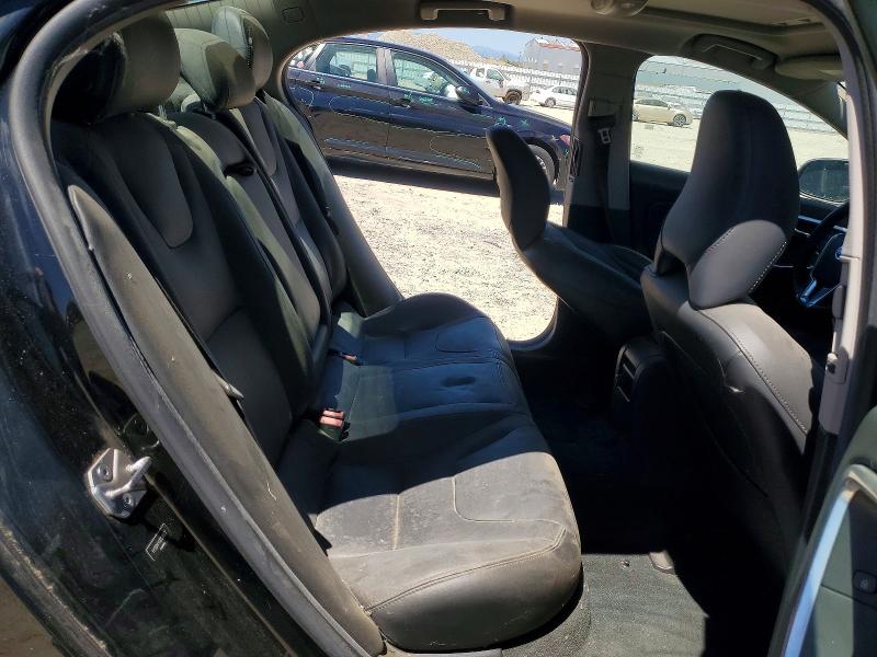 Photo 10 from auction – 2016 VOLVO S60 with VIN YV126MFK0G1391057
