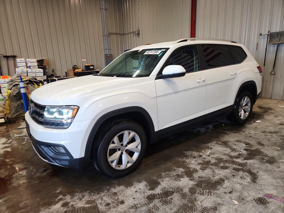 VOLKSWAGEN ATLAS 2018 with VIN 1V2KR2CA4JC507917 - Photo from auction