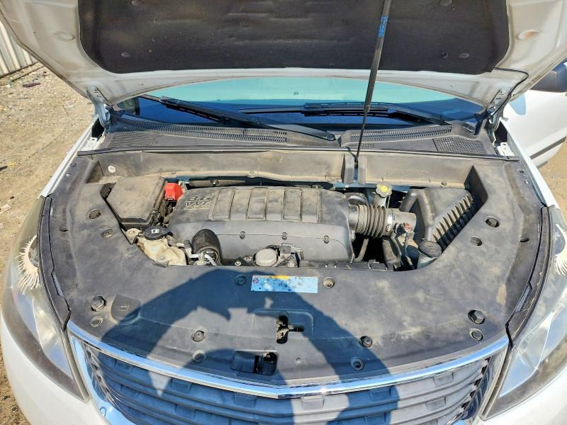 Photo 12 from auction – 2017 CHEVROLET TRAVERSE with VIN 1GNKVFED7HJ340932