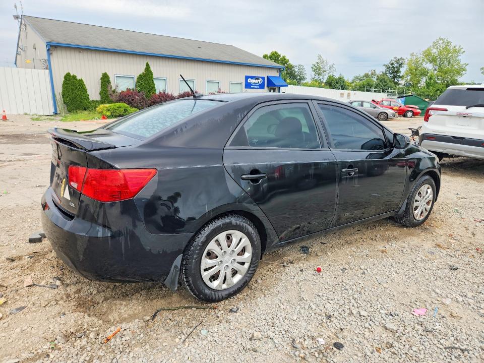 Photo 3 from auction – 2013 KIA FORTE with VIN KNAFU4A27D5653808