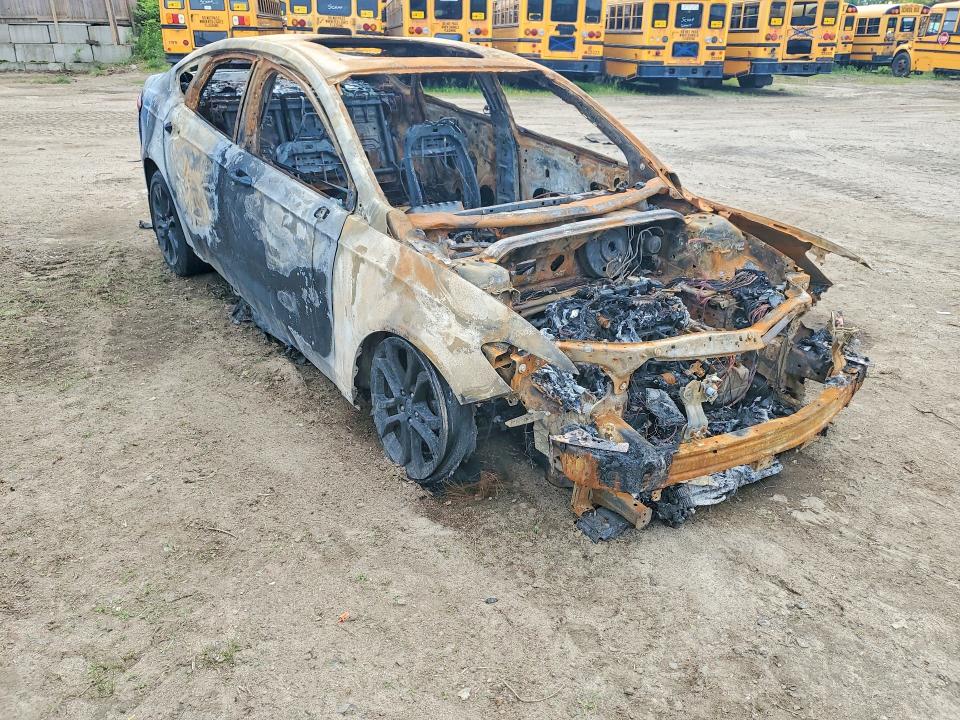 Photo 4 from auction – 2019 FORD FUSION with VIN 3FA6P0HD9KR190791