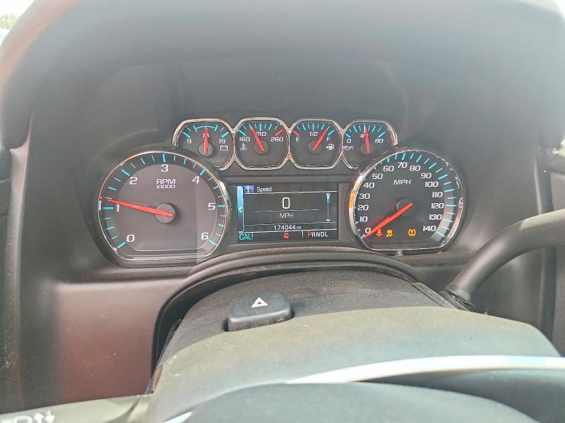 Photo 9 from auction – 2019 CHEVROLET SUBURBAN with VIN 1GNSKKEC2KR146357