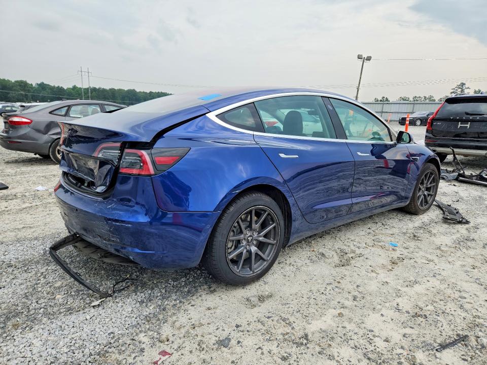 Photo 3 from auction – 2019 TESLA MODEL 3 with VIN 5YJ3E1EA0KF309140