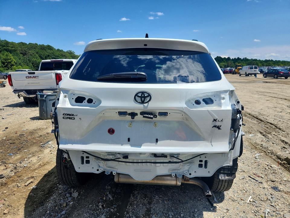 Photo 6 from auction – 2026 TOYOTA COROLLA CROSS with VIN 7MUDAABG3TV168883