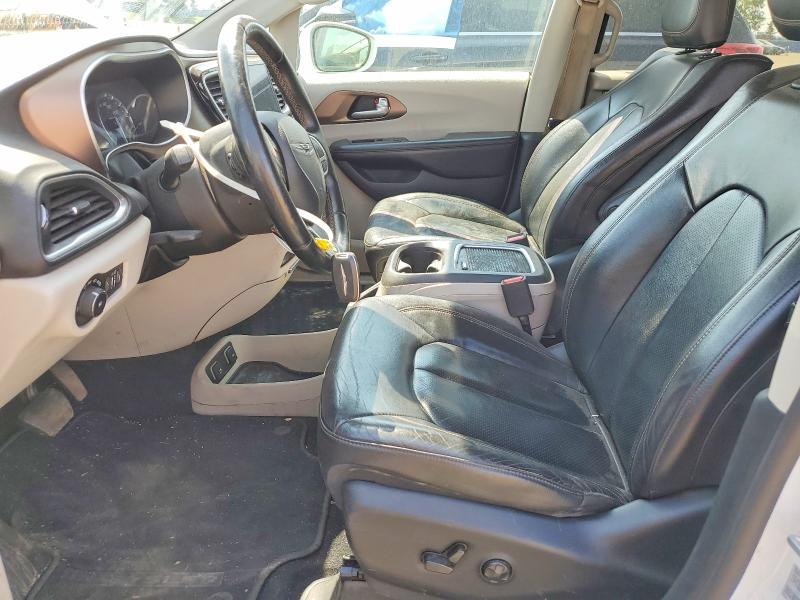 Photo 7 from auction – 2017 CHRYSLER PACIFICA with VIN 2C4RC1EGXHR810859