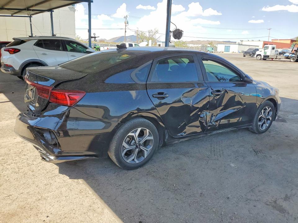 Photo 3 from auction – 2020 KIA FORTE with VIN 3KPF24AD4LE150119