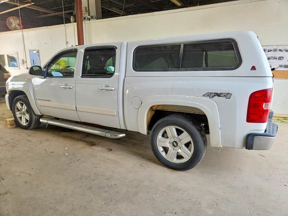 Photo 2 from auction – 2007 CHEVROLET SILVERADO with VIN 2GCEK133271627938