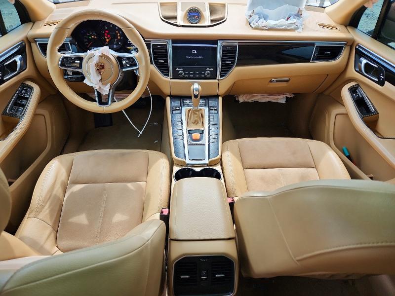 Photo 8 from auction – 2017 PORSCHE MACAN with VIN WP1AA2A56HLB81993