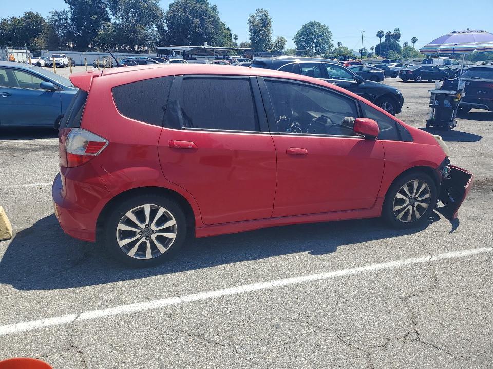 Photo 3 from auction – 2013 HONDA FIT with VIN JHMGE8H59DC035122