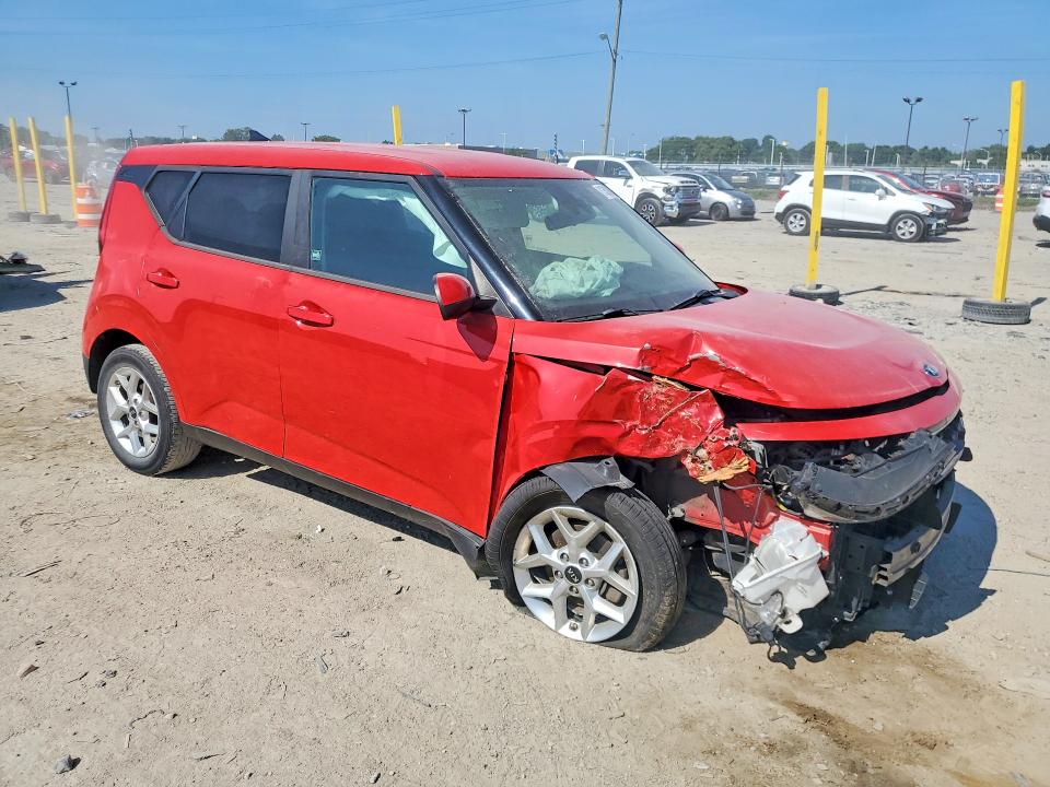 Photo 4 from auction – 2021 KIA SOUL with VIN KNDJ23AUXM7748575