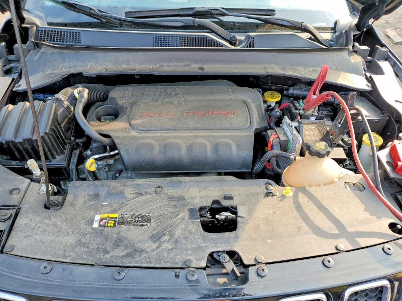 Photo 11 from auction – 2019 JEEP COMPASS with VIN 3C4NJDBB5KT835901