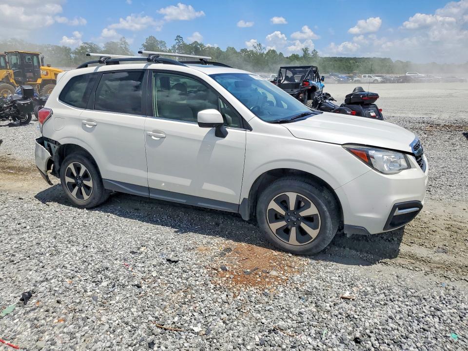 Photo 4 from auction – 2017 SUBARU FORESTER with VIN JF2SJALC7HH572151