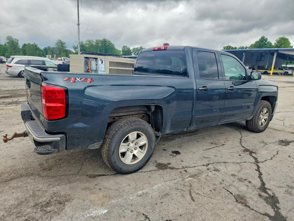 Photo 3 from auction – 2018 CHEVROLET SILVERADO with VIN 1GCVKREC0JZ232781