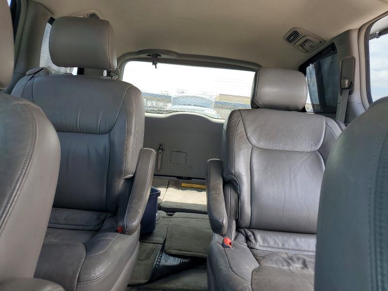 Photo 10 from auction – 2005 TOYOTA SIENNA with VIN 5TDZA22C55S259143