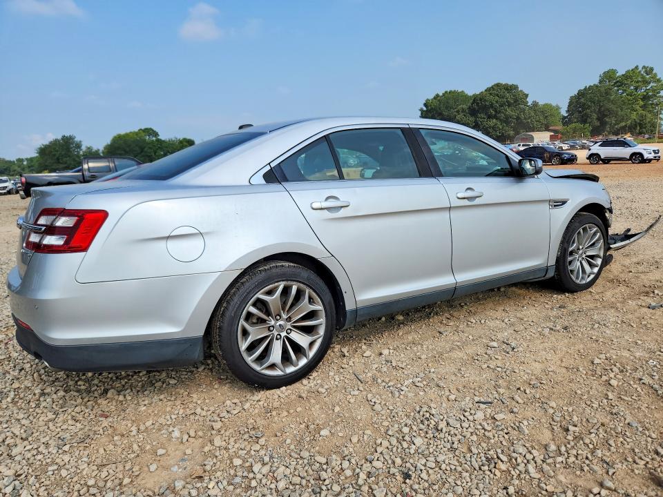 Photo 3 from auction – 2013 FORD TAURUS with VIN 1FAHP2F8XDG232180