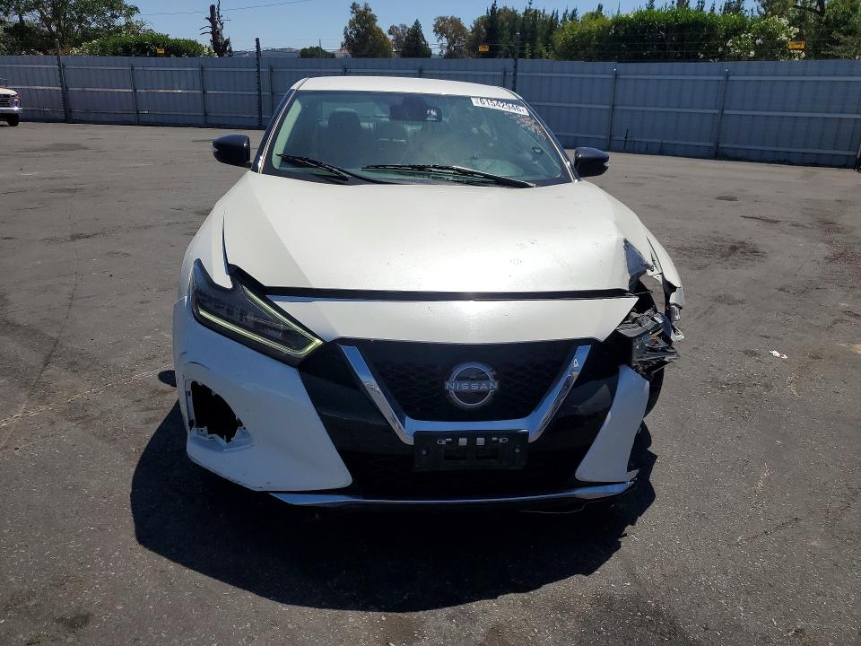 Photo 5 from auction – 2023 NISSAN MAXIMA with VIN 1N4AA6CV7PC512042