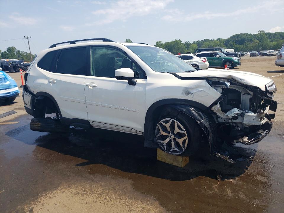 Photo 4 from auction – 2020 SUBARU FORESTER with VIN JF2SKAJC6LH543863