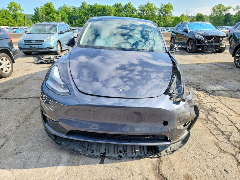 Zdjęcie 5 z aukcji – 2023 TESLA MODEL Y z VIN 7SAYGDEDXPF931119