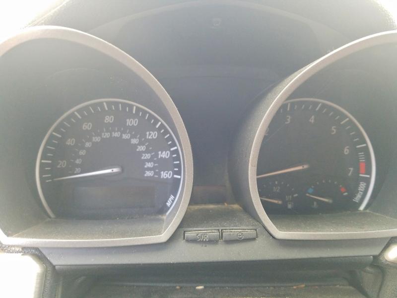 Photo 9 from auction – 2003 BMW Z4 with VIN 4USBT33403LS47922