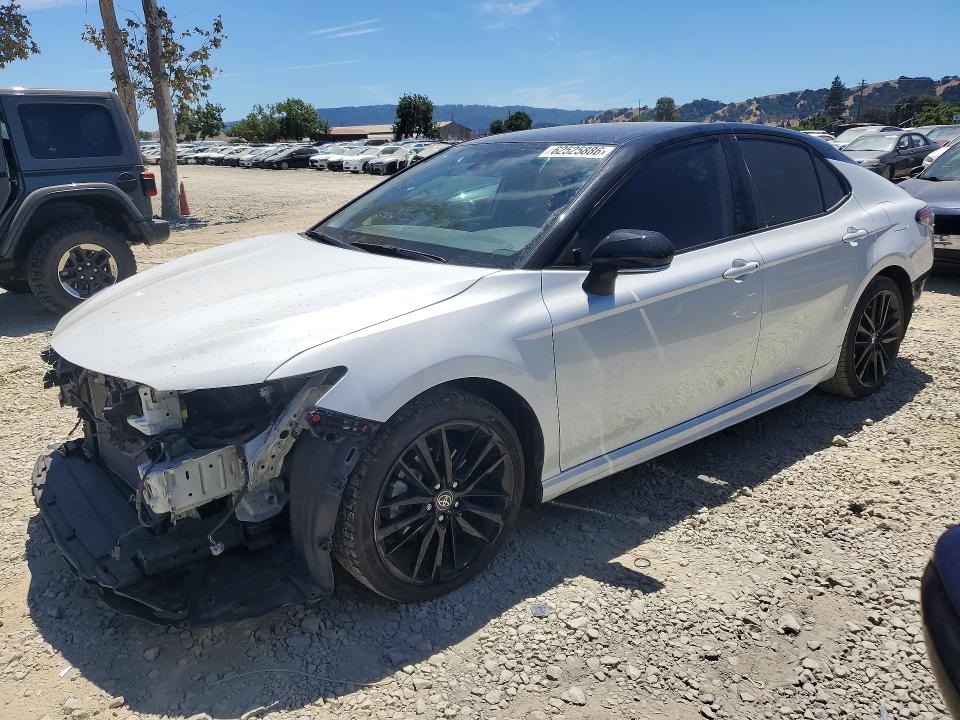 TOYOTA CAMRY 2022 with VIN 4T1K31AK3NU033530 - Photo from auction