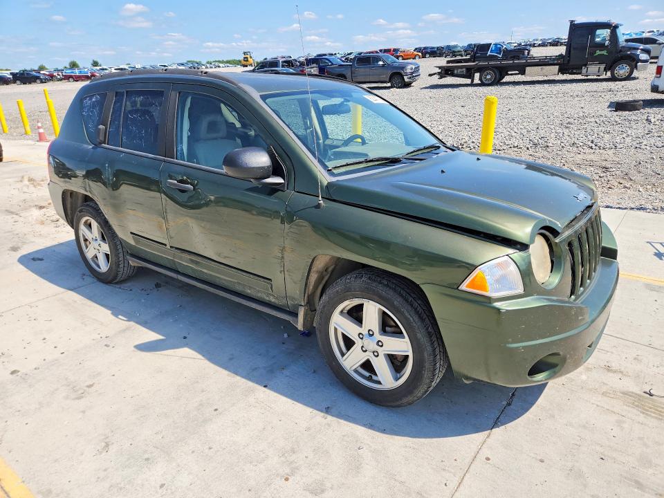 Photo 4 from auction – 2008 JEEP COMPASS with VIN 1J8FF47W98D534136