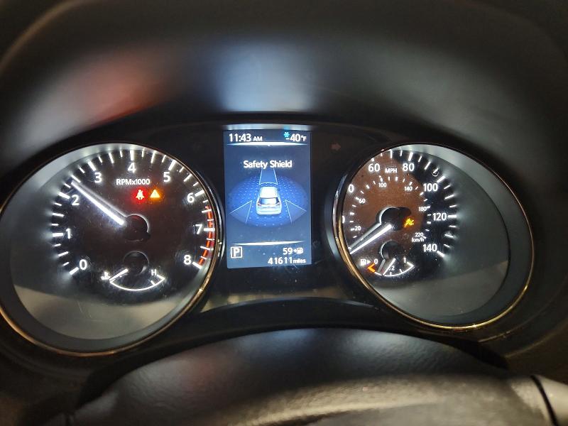 Photo 9 from auction – 2017 NISSAN ROGUE with VIN JN8AT2MVXHW028012