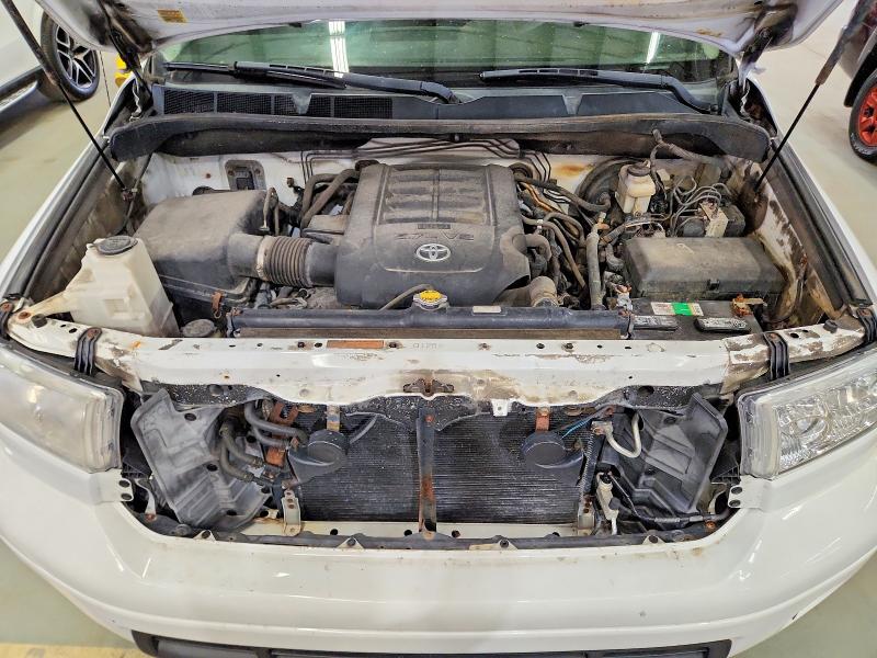 Photo 11 from auction – 2011 TOYOTA TUNDRA with VIN 5TFUY5F13BX202820