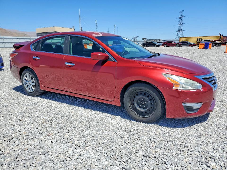 Снимка 4 от търг – 2015 NISSAN ALTIMA с VIN 1N4AL3AP5FC262618
