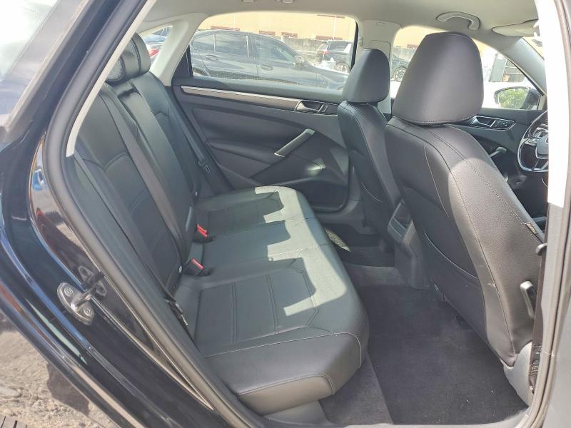 Photo 10 from auction – 2017 VOLKSWAGEN PASSAT with VIN 1VWDT7A33HC058167