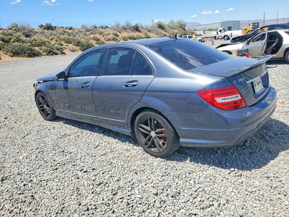 Photo 2 from auction – 2013 MERCEDES-BENZ C with VIN WDDGF8AB3DR267233