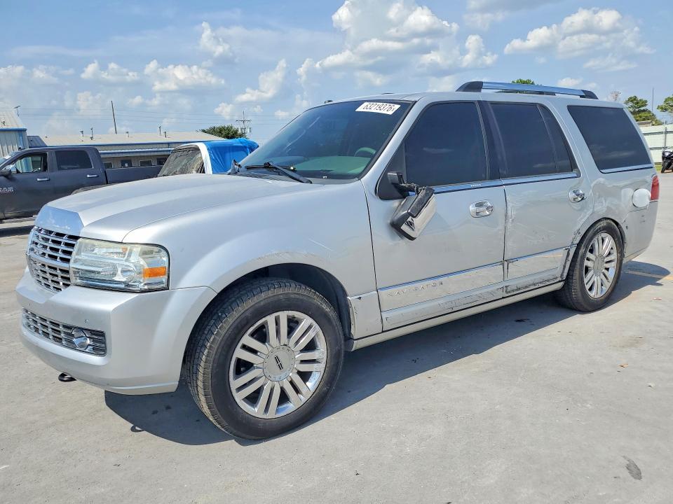 Photo 1 from auction – 2014 LINCOLN NAVIGATOR with VIN 5LMJJ2J52EEL07549