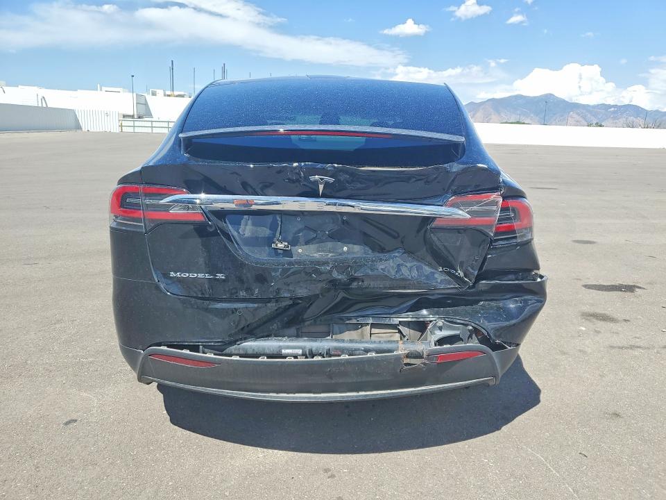 Photo 6 from auction – 2018 TESLA MODEL X with VIN 5YJXCBE28JF123365