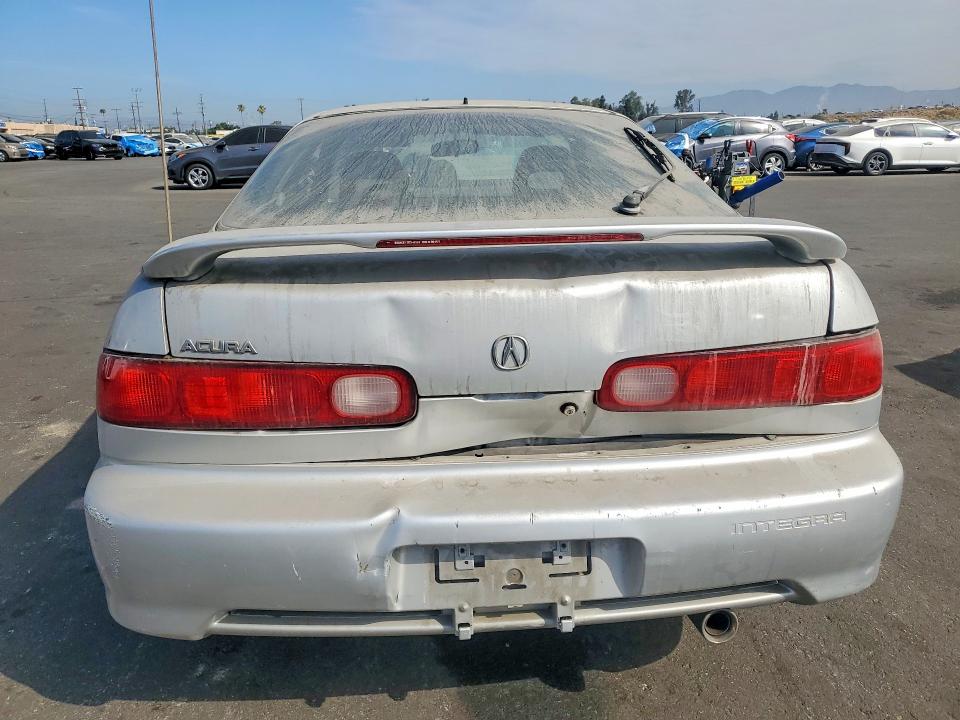 Zdjęcie 6 z aukcji – 1998 ACURA INTEGRA z VIN JH4DC4467WS008820