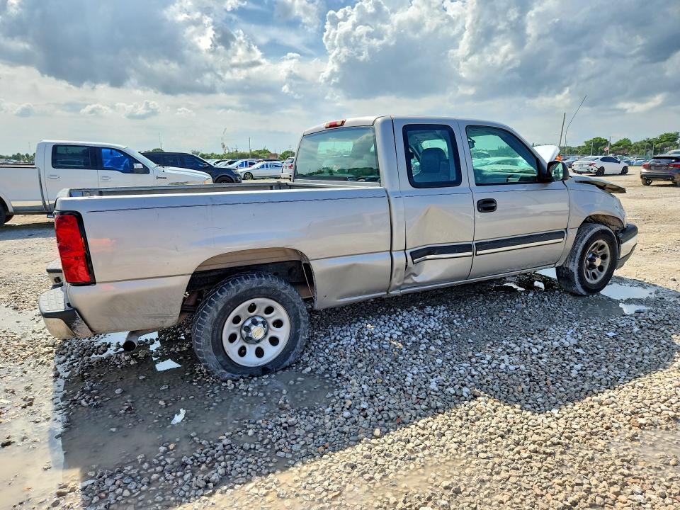 Снимка 3 от търг – 2005 CHEVROLET SILVERADO с VIN 1GCEC19X05Z151135