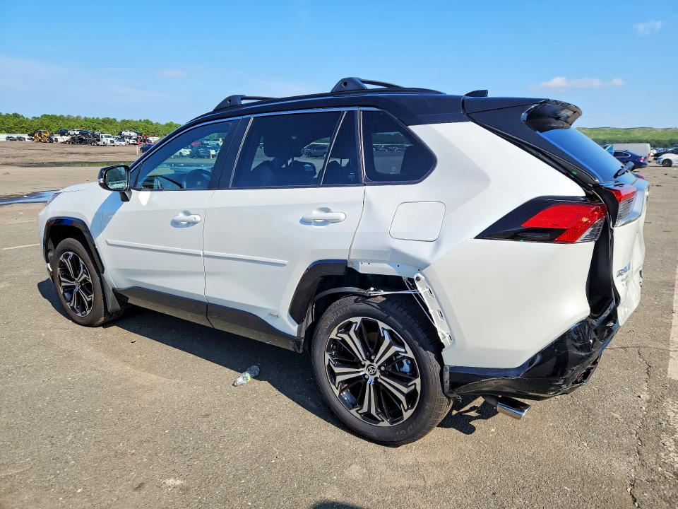 Photo 2 from auction – 2025 TOYOTA RAV4 with VIN JTMFB3FV8SD281727