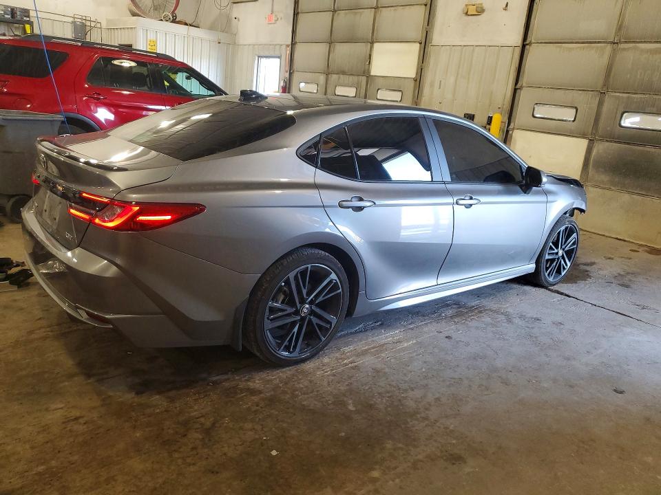 Photo 3 from auction – 2026 TOYOTA CAMRY with VIN 4T1DAACK4TU656244