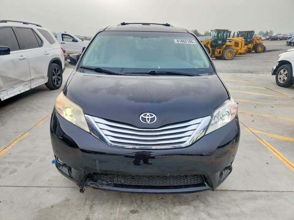 Photo 5 from auction – 2014 TOYOTA SIENNA with VIN 5TDDK3DC6ES072021