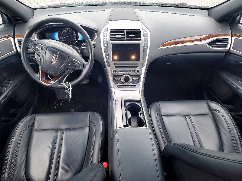 Photo 8 from auction – 2017 LINCOLN MKZ with VIN 3LN6L5LU3HR622841