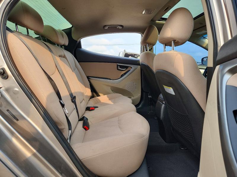 Photo 10 from auction – 2016 HYUNDAI ELANTRA with VIN 5NPDH4AE8GH672123