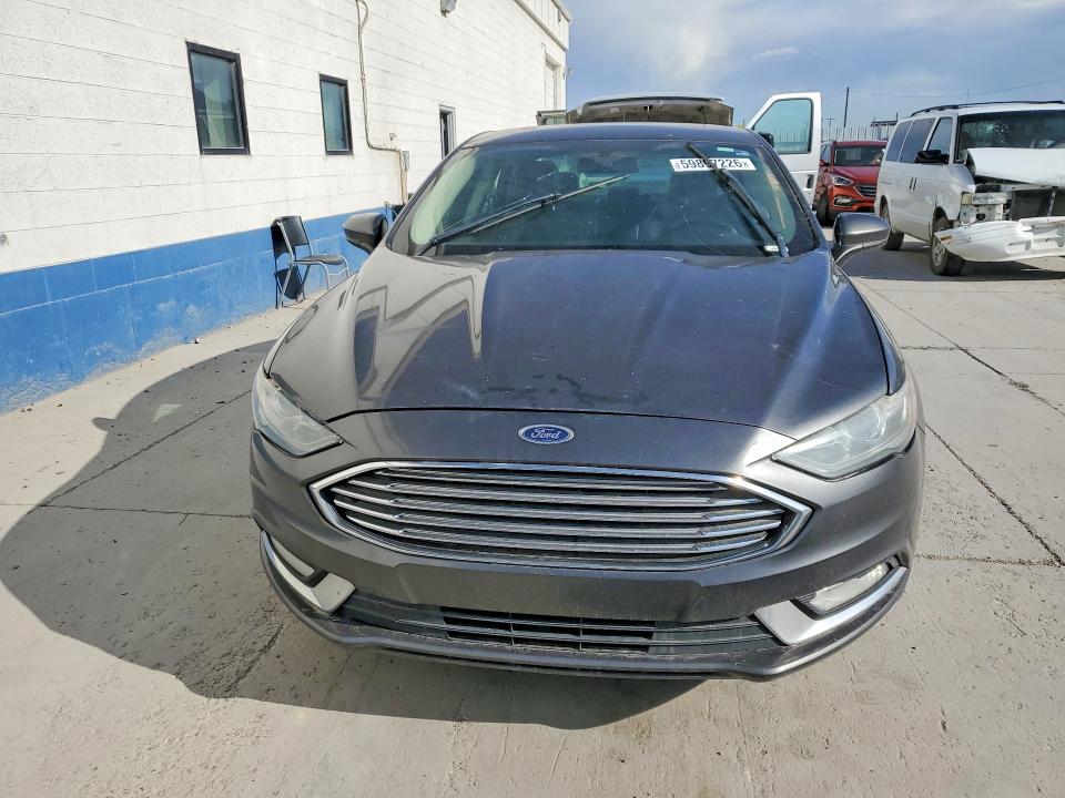 Photo 5 from auction – 2017 FORD FUSION with VIN 3FA6P0HD2HR143739