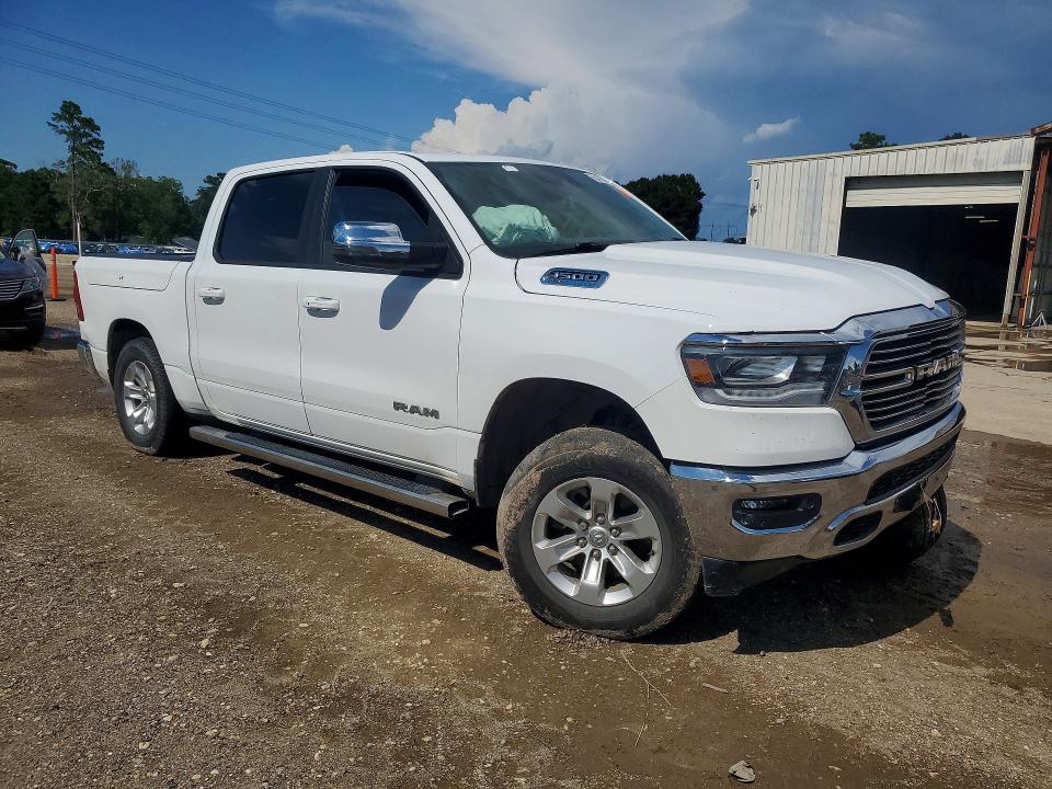 Photo 4 from auction – 2024 RAM 1500 with VIN 1C6RREJT5RN210023