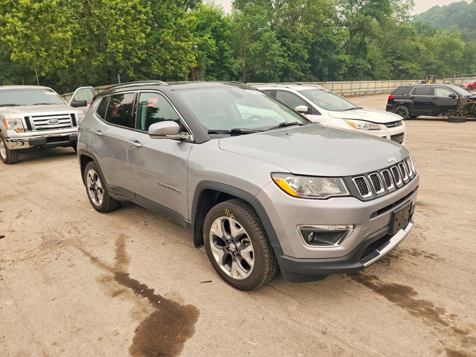 Photo 4 from auction – 2018 JEEP COMPASS with VIN 3C4NJDCB7JT135536