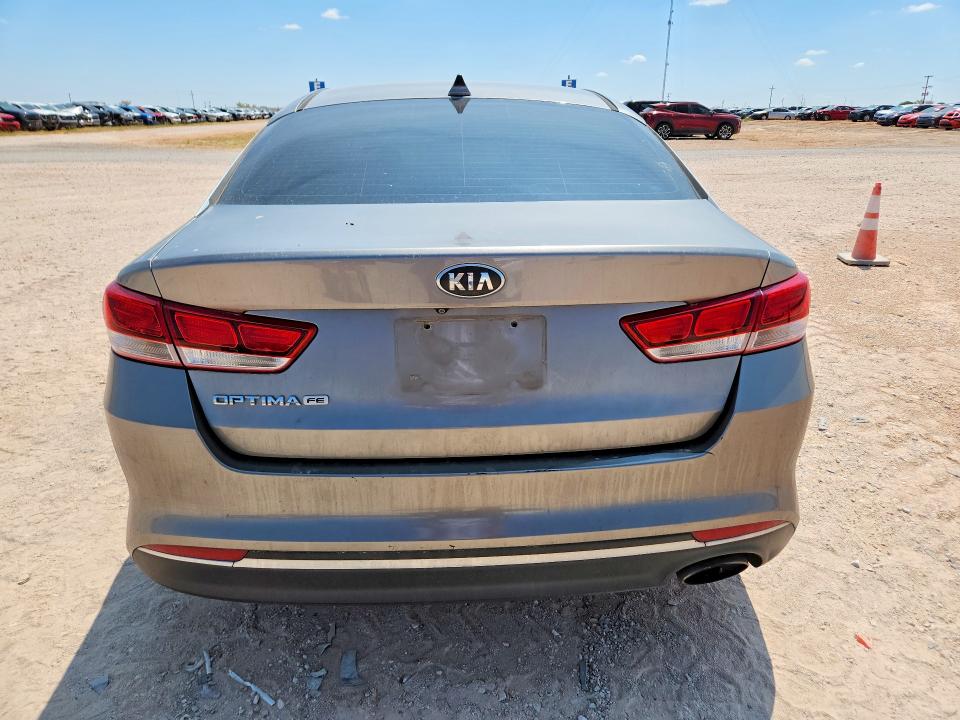 Photo 6 from auction – 2018 KIA OPTIMA with VIN 5XXGT4L39JG185104