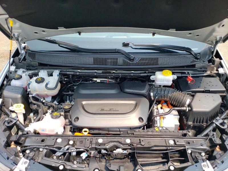 Photo 12 from auction – 2024 CHRYSLER PACIFICA with VIN 2C4RC1S76RR141544